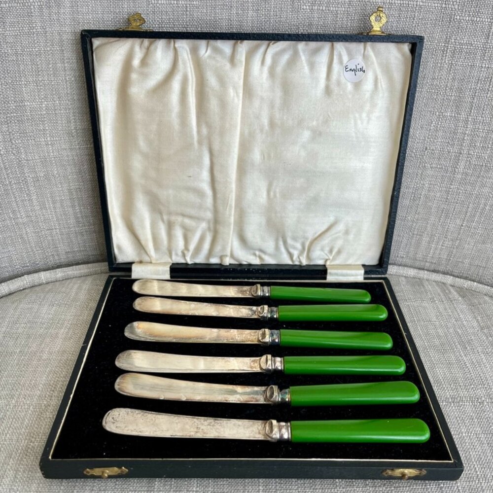 Antique/Vintage Taylor & Son Green Bakelite Butter Knife Set